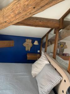 Appartements Maison de maitre, coeur de ville. : photos des chambres