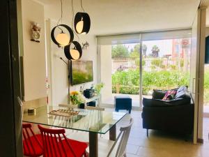 Entremar y piscina en La Serena