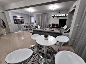 Lirtzis Luxury Villa