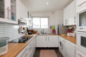 2-Br Apartment in City Center