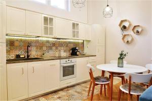 Apartament Palatul Stern