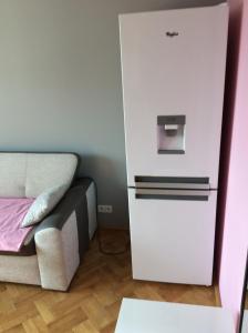 Apartment next Metro Stoklosy