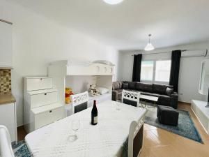 Jico Travel - Bani Apartments