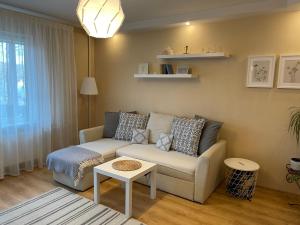Cozy Home Apartment Lielvardes, free parking, self check-in
