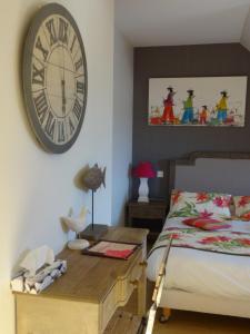 Hotels Hotel Logis Beausejour : Chambre Familiale - Vue sur Mer