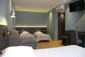 Hotels Hotel Le Pont Neuf : photos des chambres