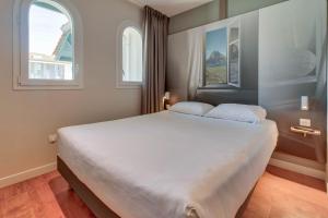 Hotels B&B HOTEL Saint Jean de Luz : photos des chambres