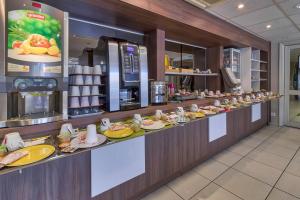 Hotels B&B HOTEL Saint Jean de Luz : photos des chambres
