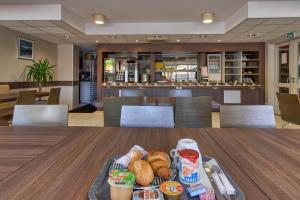 Hotels B&B HOTEL Saint Jean de Luz : photos des chambres