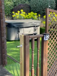 Hamble Retreat Studios and Lodge