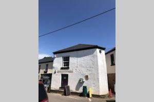 Cornerside, a character apartment in Stokeinteignhead, South Devon
