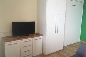 Lovely modern studio with an incredible view