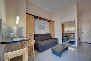 Immogroom- Sublime studio with terrace- close ShopsBar