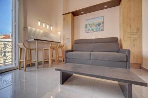 Immogroom- Sublime studio with terrace- close ShopsBar