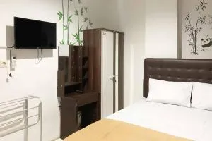 SAS Guest House Mitra RedDoorz At Darmo Park 2 Surabaya - Kedurus