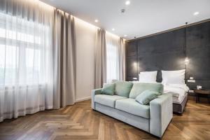 Budapest Eye- Boutique Suites, by BQA