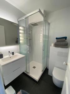 Appartements Appart 2 pieces avec parking QUARTIER DU LAC : photos des chambres