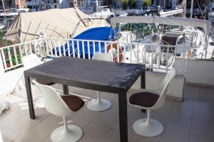 PORT ARGONAUTAS 49 BAJOS