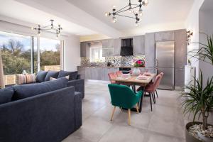 Nightingale Villa & Suites Corfu