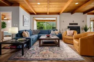 Haven House - Marmot