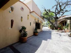 Posada Las Reynas - Pozos