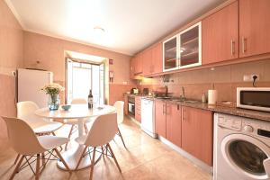 Idyllic Lisbon Apartments With Amazing Courtyard, By TimeCooler