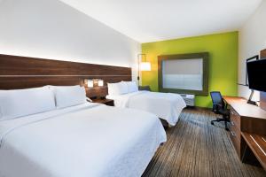 Holiday Inn Express & Suites Junction by IHG