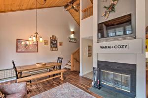 Lincoln Condo with Amenities and Shuttle to Loon!