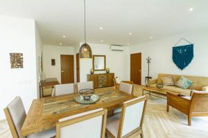 Perfect Getaway a Yaaxlum 106