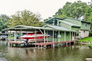 Crestwood Cove - 3hvězdičkové hotely ve městě Kingsland