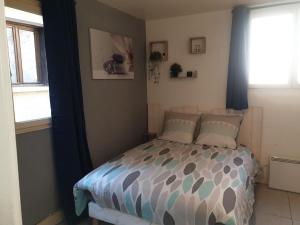 Le Senlipin, studio centre ville, coeur de Senlis, proche parc Asterix