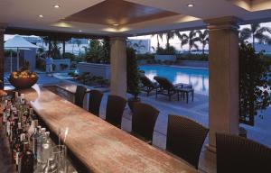 makati shangri la manila