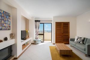 LovelyStay - Bela Vista 3BDR Duplex Penthouse with Pool