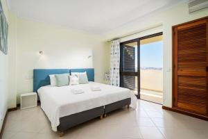 LovelyStay - Bela Vista 3BDR Duplex Penthouse with Pool