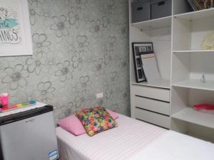 QUARTO TRIPLO - AMPLO E CONFORTAVEL-PERTO DO CENTRO DE CONVENÇÕES-RECIFE-Pe