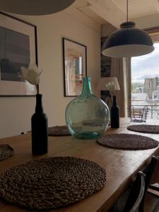 Maisons de vacances La Maison des Vignes - Terrasse & balcon : photos des chambres