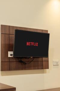 De Manora Homes - Unpretentious hotel with a garden , posh area Ranjit Avenue