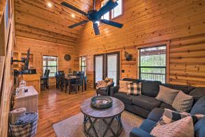 Southern Hills Cabin Near Beavers Bend State Park!