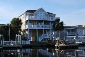 Dolphins Cove - 4hvězdičkové hotely ve městě Holden Beach