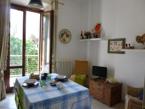 A 20 mt dal mare con ombrellone e sdraio in spiaggia