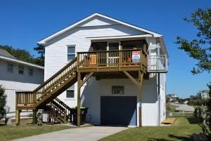 Ike's Place - Monogram