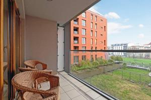 Bright And Comfortable Golden Apartments Old TownT1515
