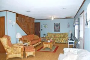 Roberts Retreat - Supply