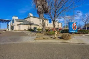Motel 6-Lemoore, CA - 汉福德