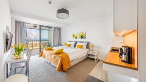 Seaside Kołobrzeg, Sun & Snow