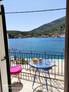 Fabulous apt. w/breakfast near the sea! Lefkada Greece