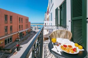 House 8 - In the Heart of Venetian town w. Parking