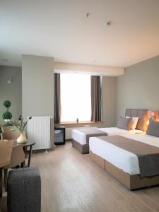 Deluxe Twin Room room in Grand Plaza Hotel