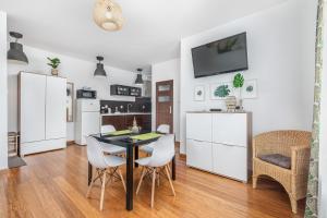 Apartamenty Lwowska by Renters