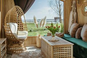 Herbals Glamping TreeLake houses with bath and sauna